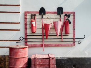 Чи можна зберігати вогнегасник на вулиці