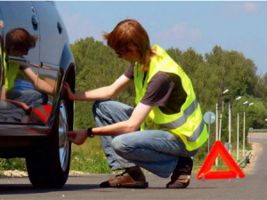Стаття. Чи потрібен сигнальний жилет автомобілісту в Україні?