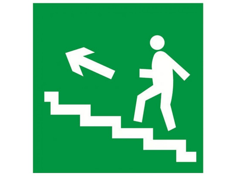 Знак безопасности Напрямок до евакуаційного виходу по сходах вгору ліворуч