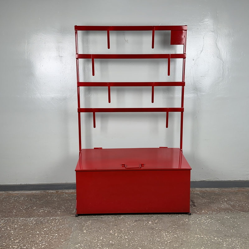 Стенд пожарный открытого типа со стационарным ящиком для песка 0,2м.куб