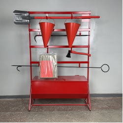 Стенд пожарный открытого типа с перекидным ящиком для песка 0,12м.куб. с инструментом