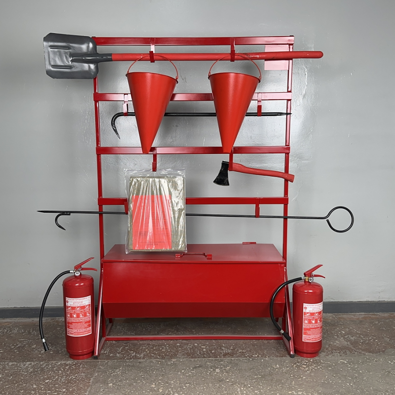 Стенд пожежний відкритого типу з перекидним ящиком для піску 0,12м.куб з вогнегасниками та інструментом