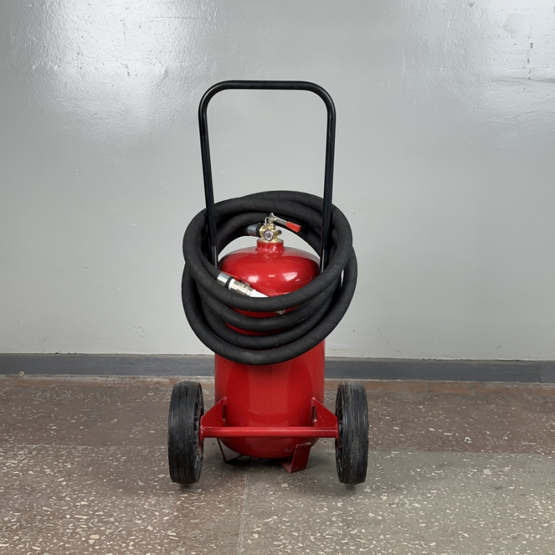 Вогнегасник ВП-25 порошковий пересувний