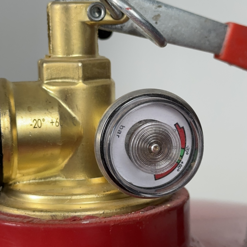 Вогнегасник ВП-25 порошковий пересувний