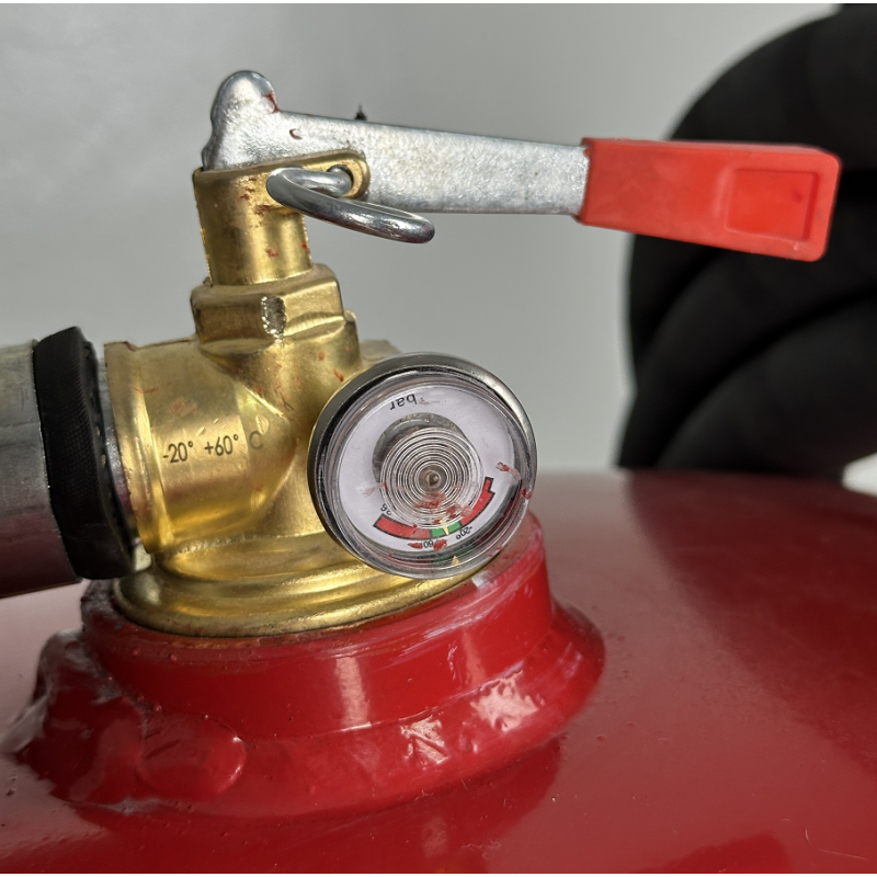 Вогнегасник ВП-50 порошковий пересувний